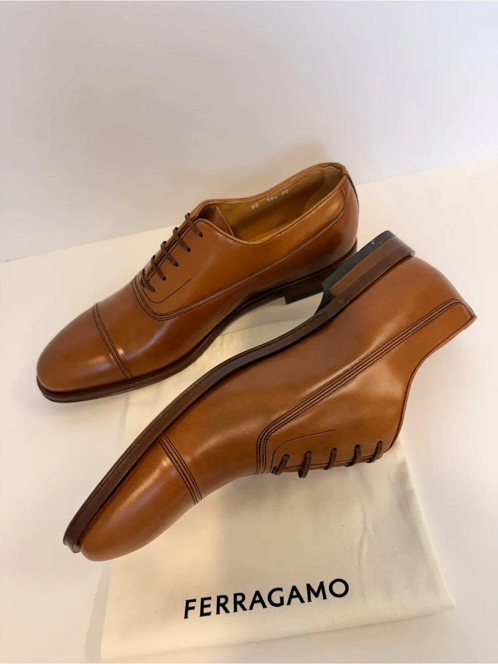Ferragamo Men's Fermin‎ Leather Oxford Shoes Size 10.5 EE